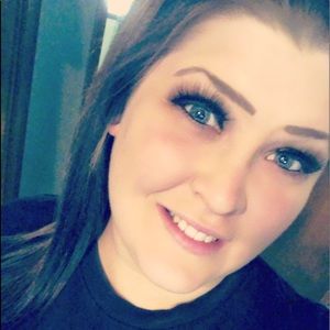 Meet your Posher, Mandy